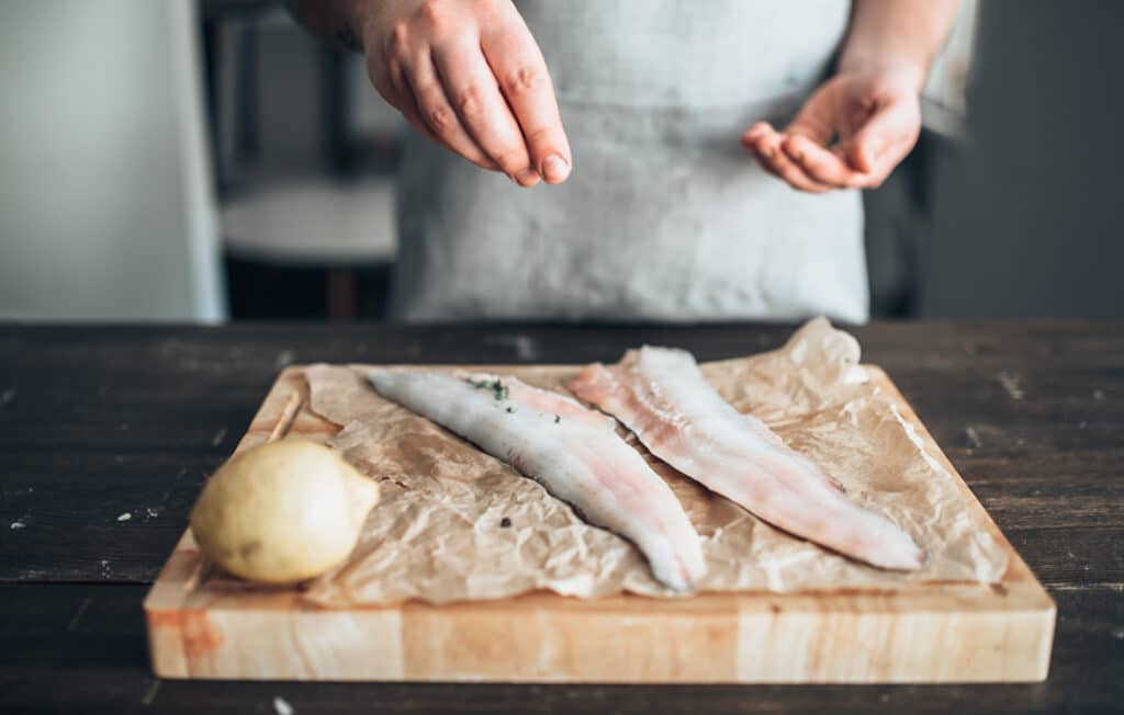 CÓMO RECONOCER EL PESCADO FRESCO - Asociación Para el Desarrollo Pesquero  Almería